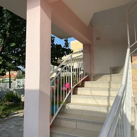Kristel דירה